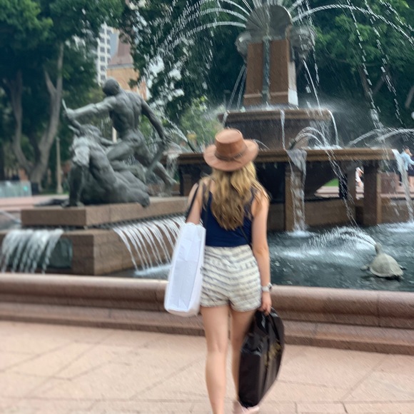 Meet your Posher, Alexandra - Picture 6 of 9